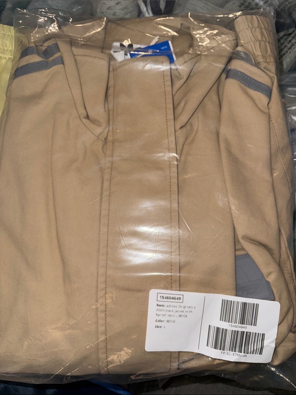 NWT adidas Originals × ASOS track jacket with funnel neck in beige twill - Picture 5 of 7